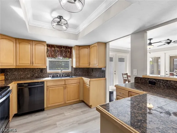 $379,900 | 8848 Fordham Street, Fort Myers, FL 33907