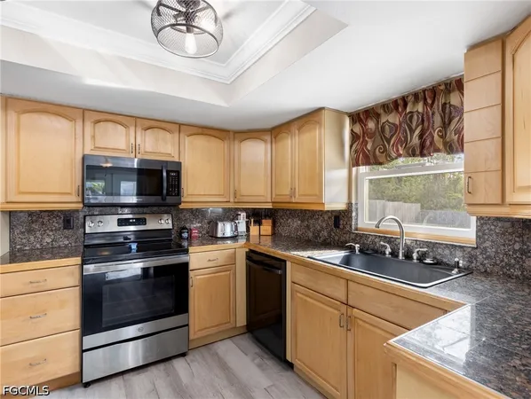 $379,900 | 8848 Fordham Street, Fort Myers, FL 33907