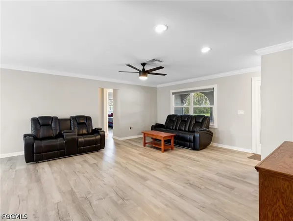 $379,900 | 8848 Fordham Street, Fort Myers, FL 33907