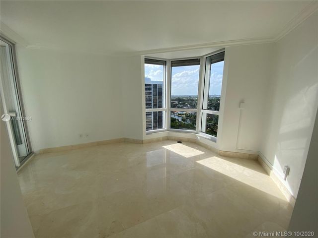 $490,000 | 21205 Yacht Club Drive, Unit 1808, Aventura, FL 33180