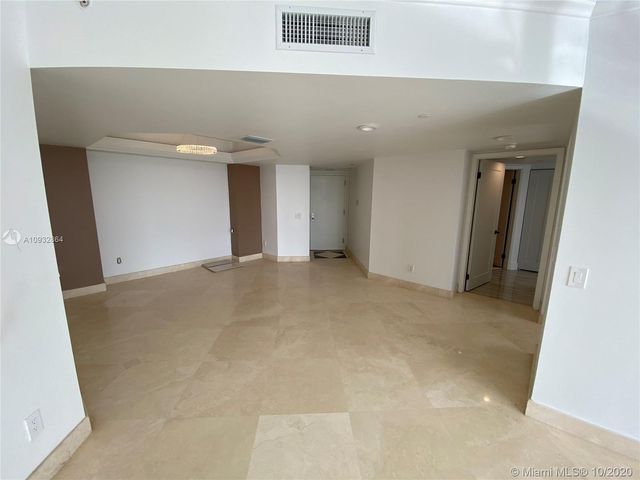 $490,000 | 21205 Yacht Club Drive, Unit 1808, Aventura, FL 33180