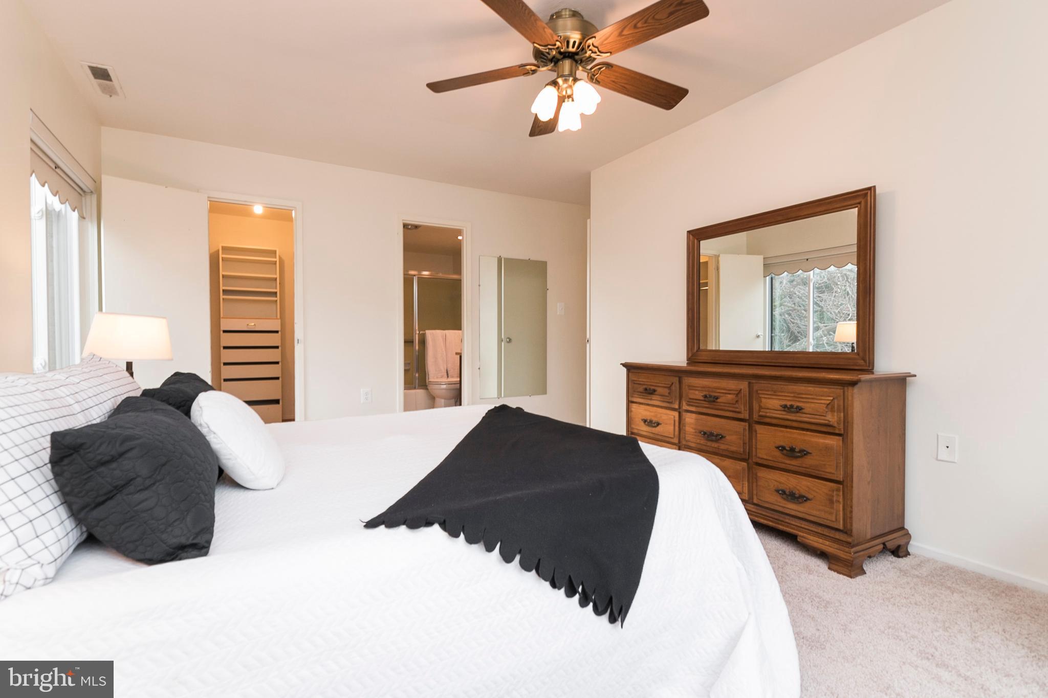 10006 Stedwick Road, Unit 203 Gaithersburg, MD 20886 - Photo 13 of 25 Gallery Image 13