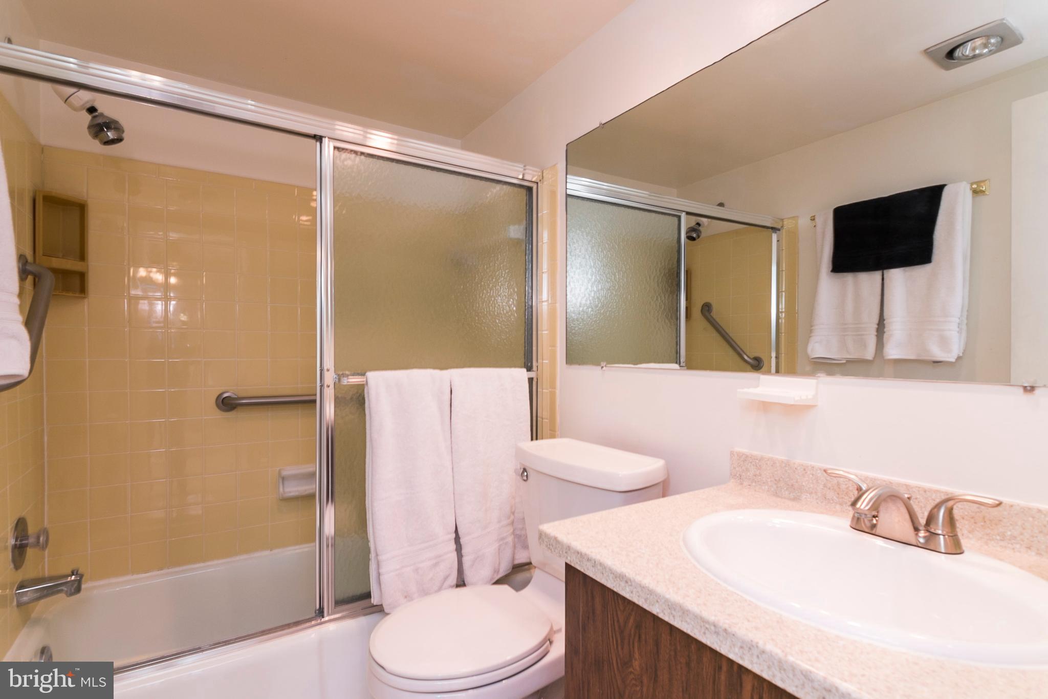 10006 Stedwick Road, Unit 203 Gaithersburg, MD 20886 - Photo 15 of 25 Gallery Image 15