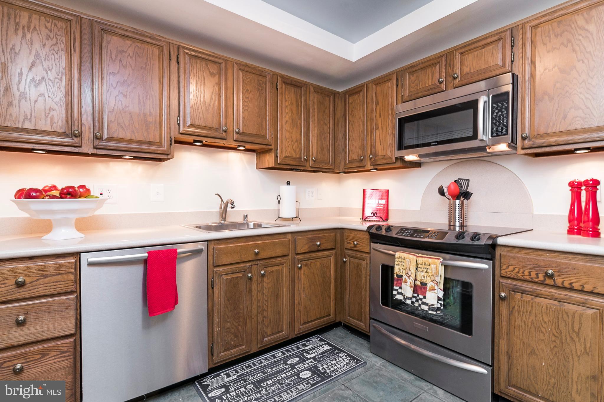 10006 Stedwick Road, Unit 203 Gaithersburg, MD 20886 - Photo 3 of 25 Gallery Image 3