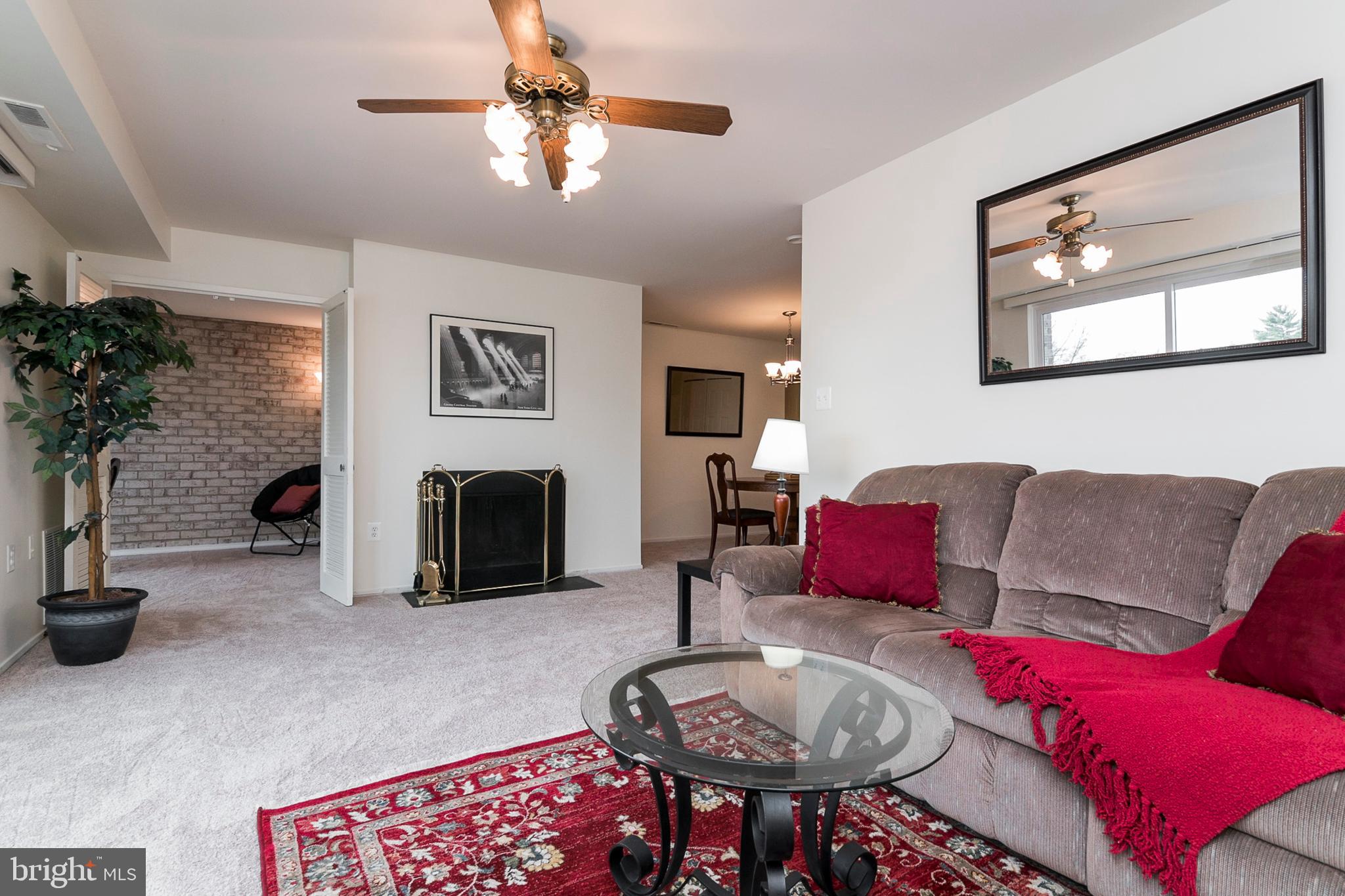 10006 Stedwick Road, Unit 203 Gaithersburg, MD 20886 - Photo 4 of 25 Gallery Image 4