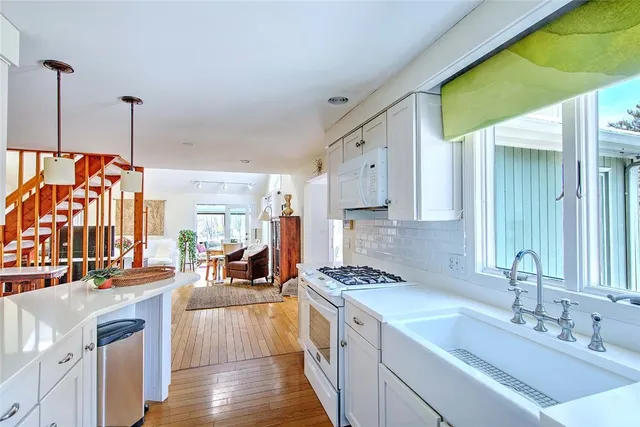 $819,900 | 41 Riverview Drive, Westport, MA 02790