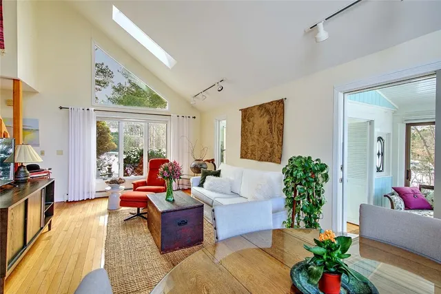 $819,900 | 41 Riverview Drive, Westport, MA 02790