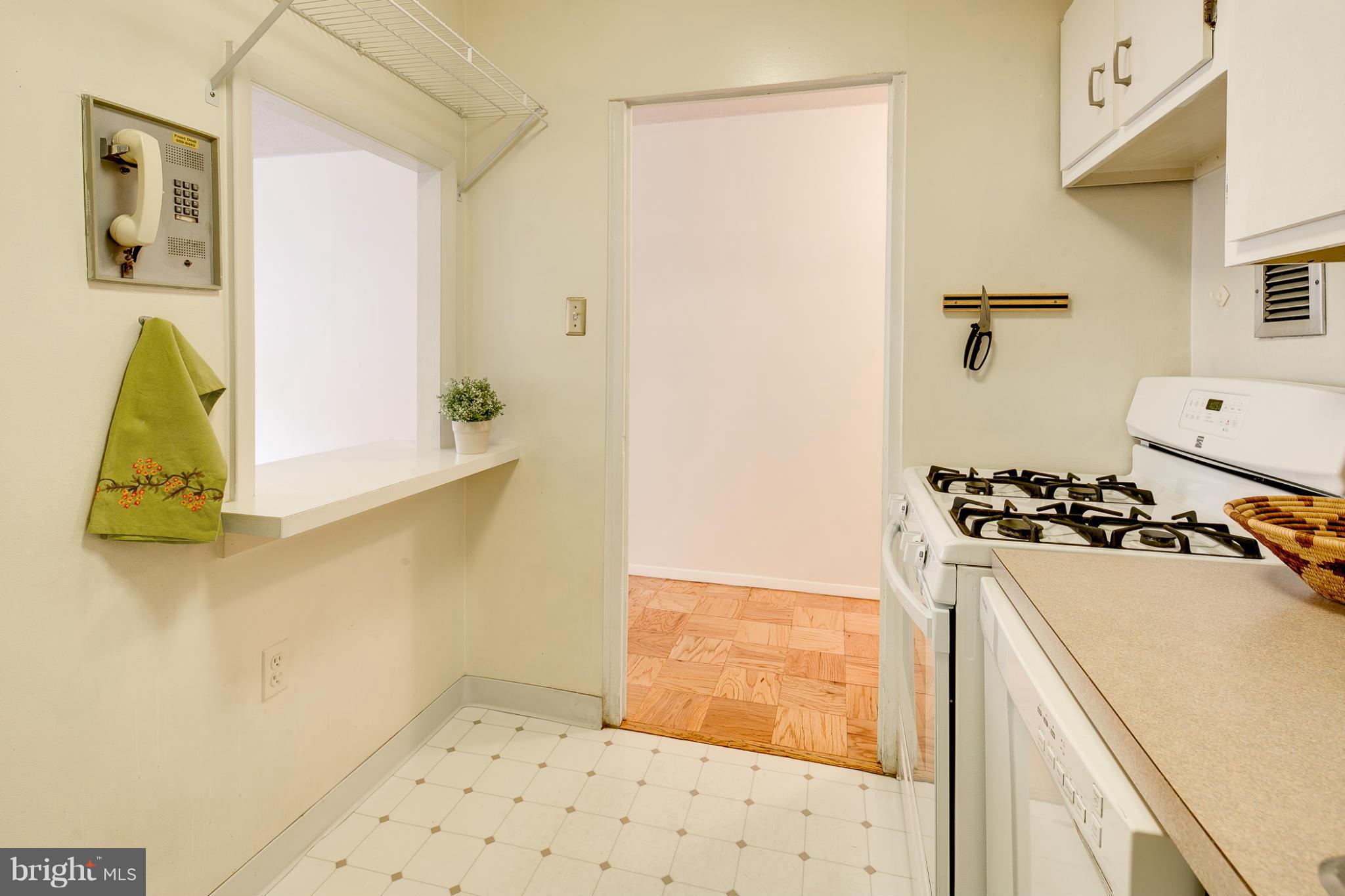 1301 20th Street Northwest, Unit 117 Washington, DC 20036 - Photo 9 of 16 a bathroom with a bathtub and a shower
