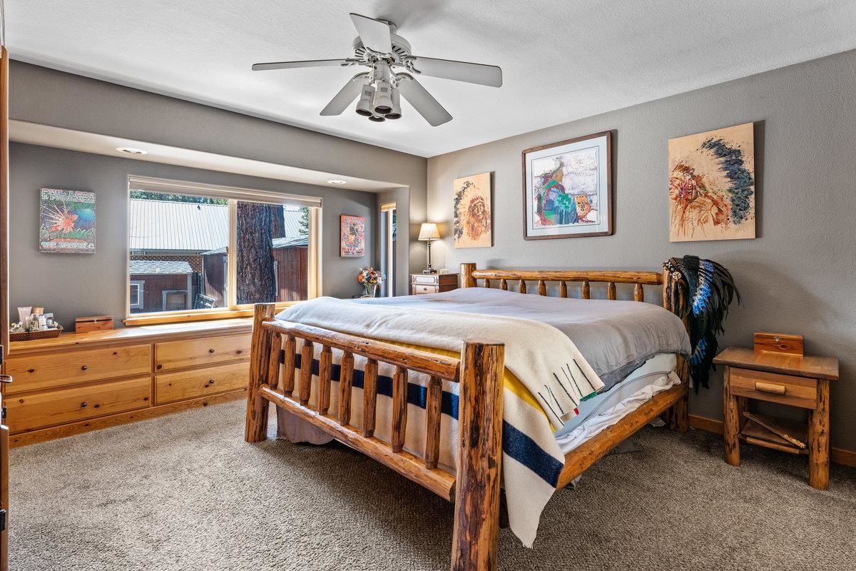 10233 Red Fir Road Truckee, CA 96161 - Photo 12 of 21 Gallery Image 12