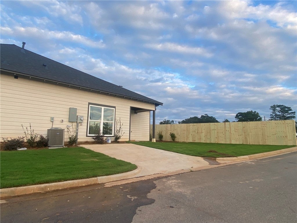 2899 Rdg Crst Court, Unit 8 Opelika, AL 36801 - Photo 24 of 28 Additional parking pad on the side of unit 8