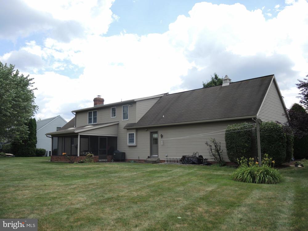 248 Koser Road Lititz, PA 17543 - Photo 3 of 19