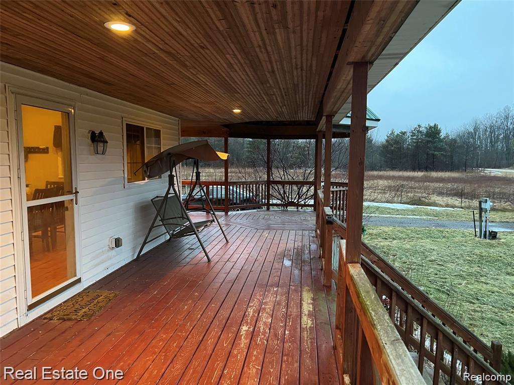 410 East Castle Road Fostoria, MI 48435 - Photo 7 of 26