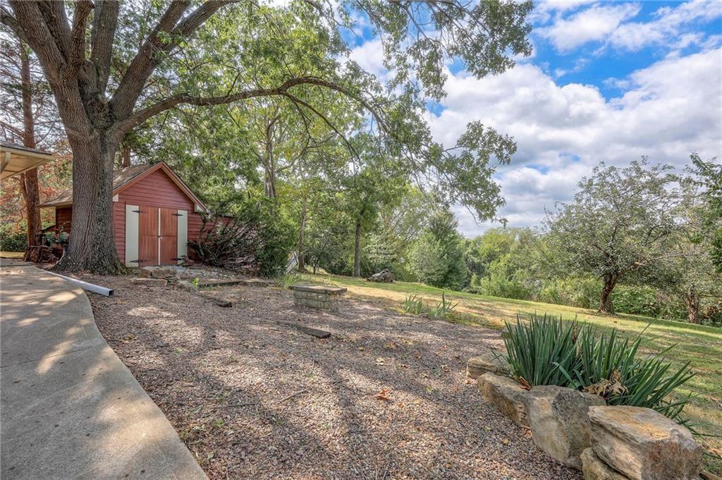 4036 Shrine Park Road Leavenworth, KS 66048 - Photo 30 of 48