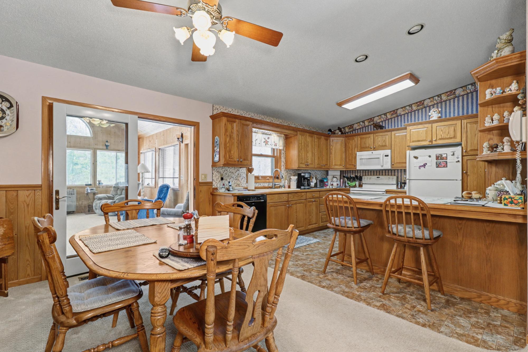 669 Springview Drive Eagle River, WI 54521 - Photo 8 of 31 Gallery Image 8