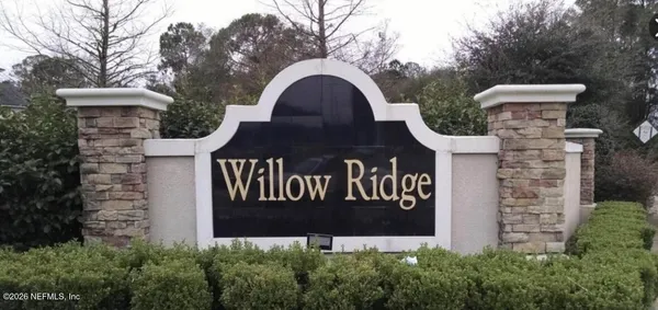 a view of a entrance gate of the house