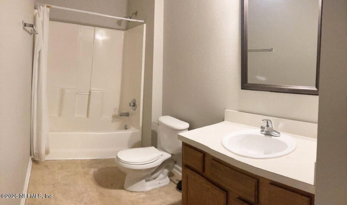 3610 Kirkpatrick Circle, Unit 3 Jacksonville, FL 32210 - Photo 9 of 19 Main bathroom