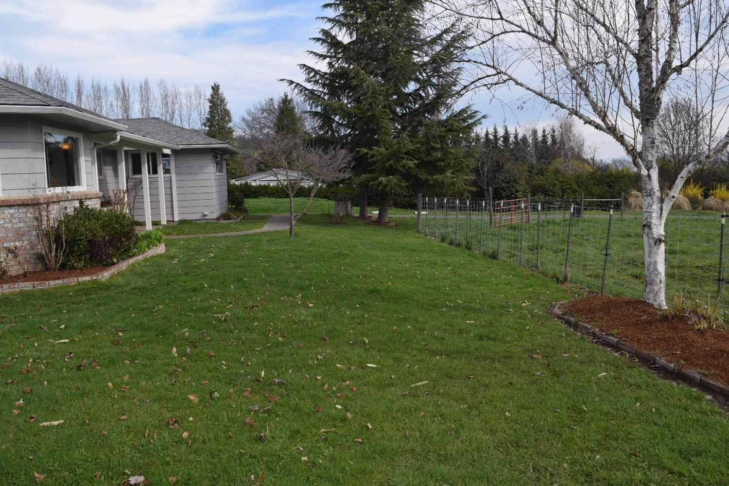 1972 Knowles Road Medford, OR 97501 - Photo 20 of 33 Additional Photo