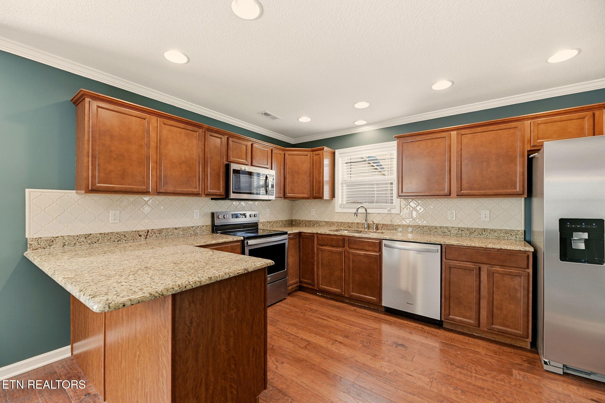 1632 Dempsey Road Knoxville, TN 37932 - Photo 10 of 56 Kitchen