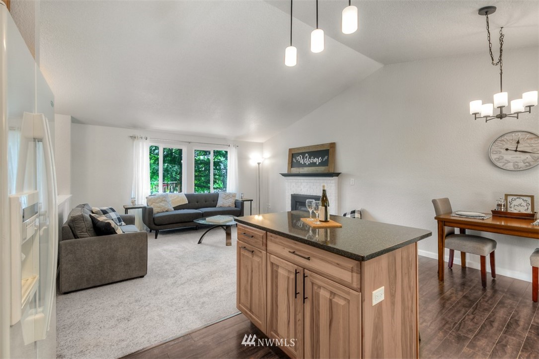 16704 3rd Drive Southeast Bothell, WA 98012 - Photo 8 of 25 Gallery Image 8