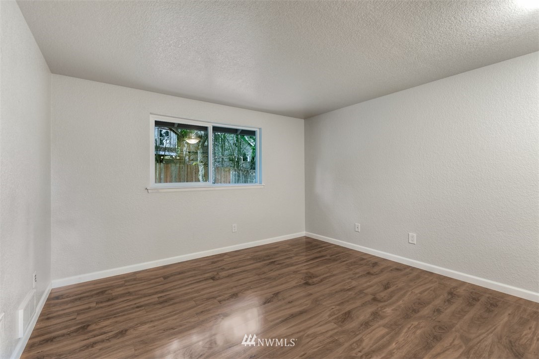 16704 3rd Drive Southeast Bothell, WA 98012 - Photo 10 of 25 Gallery Image 10