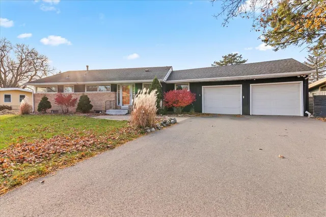 $3,475 | 5528 Merritt Circle, Edina, MN 55436