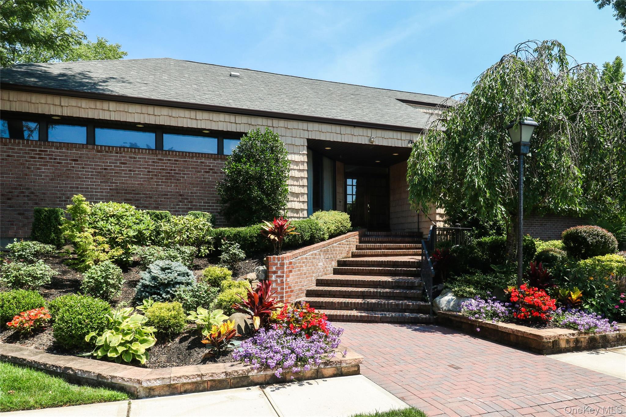 154 Hidden Ridge Drive Syosset, NY 11791 - Photo 32 of 34