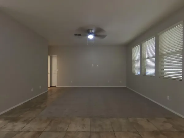 $2,399 | 4376 East Selena Drive, Phoenix, AZ 85050