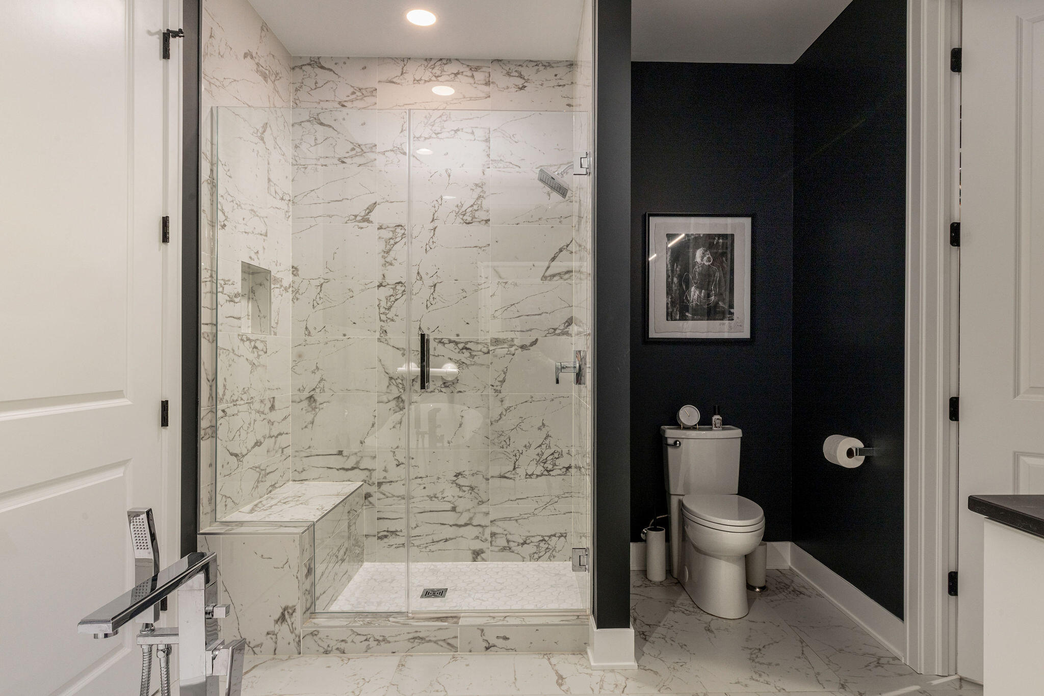 7970 West Stone Rdg Drive, Unit 851 Lannon, WI 53046 - Photo 21 of 49 Primary En Suite