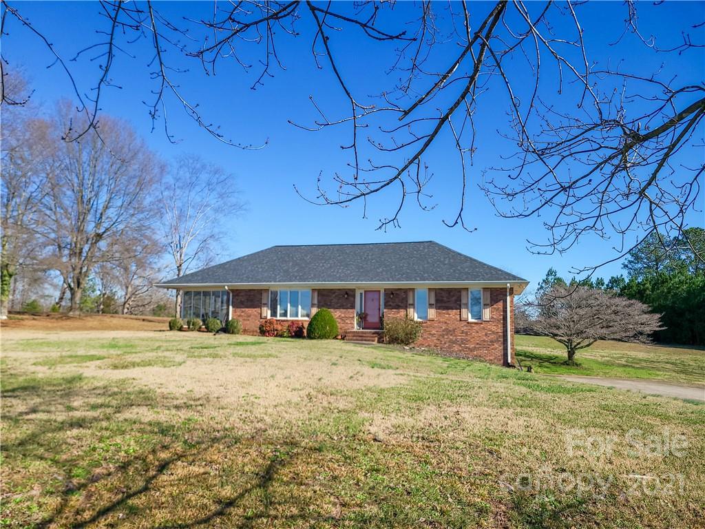 2075 Chase High Road Forest City, NC 28043 - Photo 4 of 48 Gallery Image 4