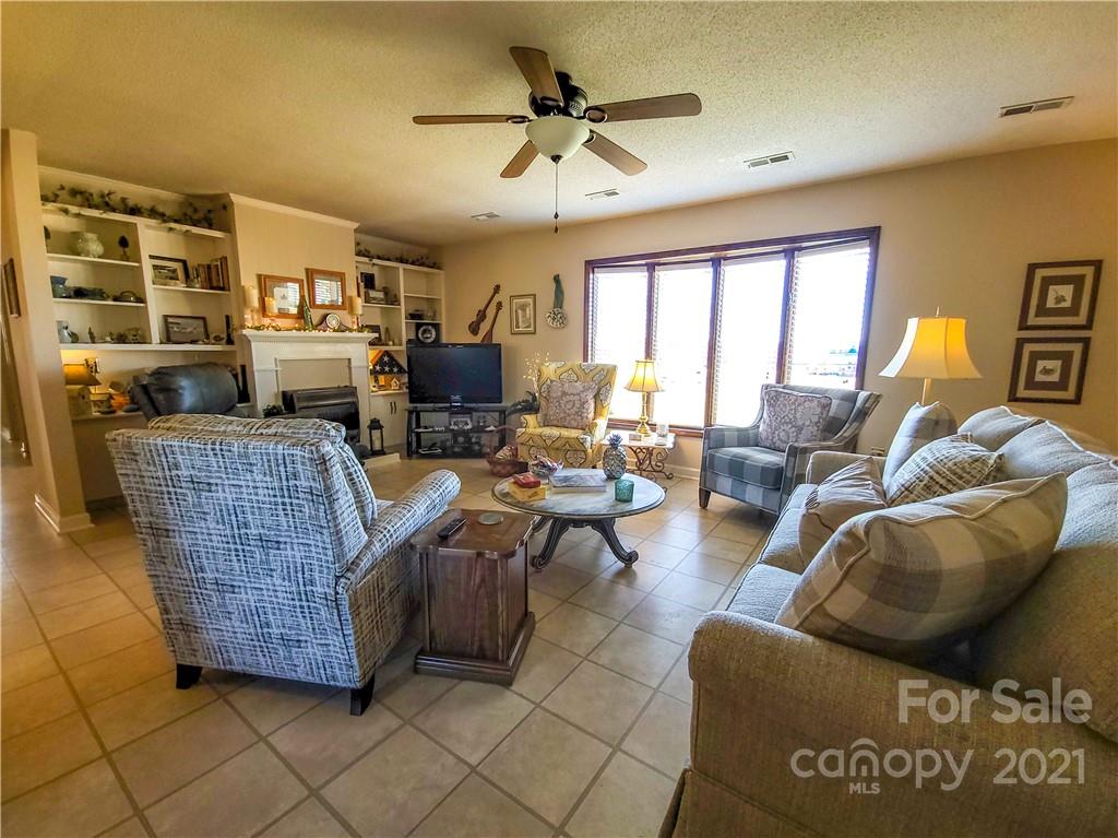 2075 Chase High Road Forest City, NC 28043 - Photo 33 of 48 Gallery Image 33