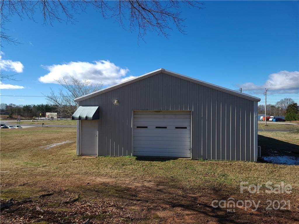 2075 Chase High Road Forest City, NC 28043 - Photo 38 of 48 Gallery Image 38