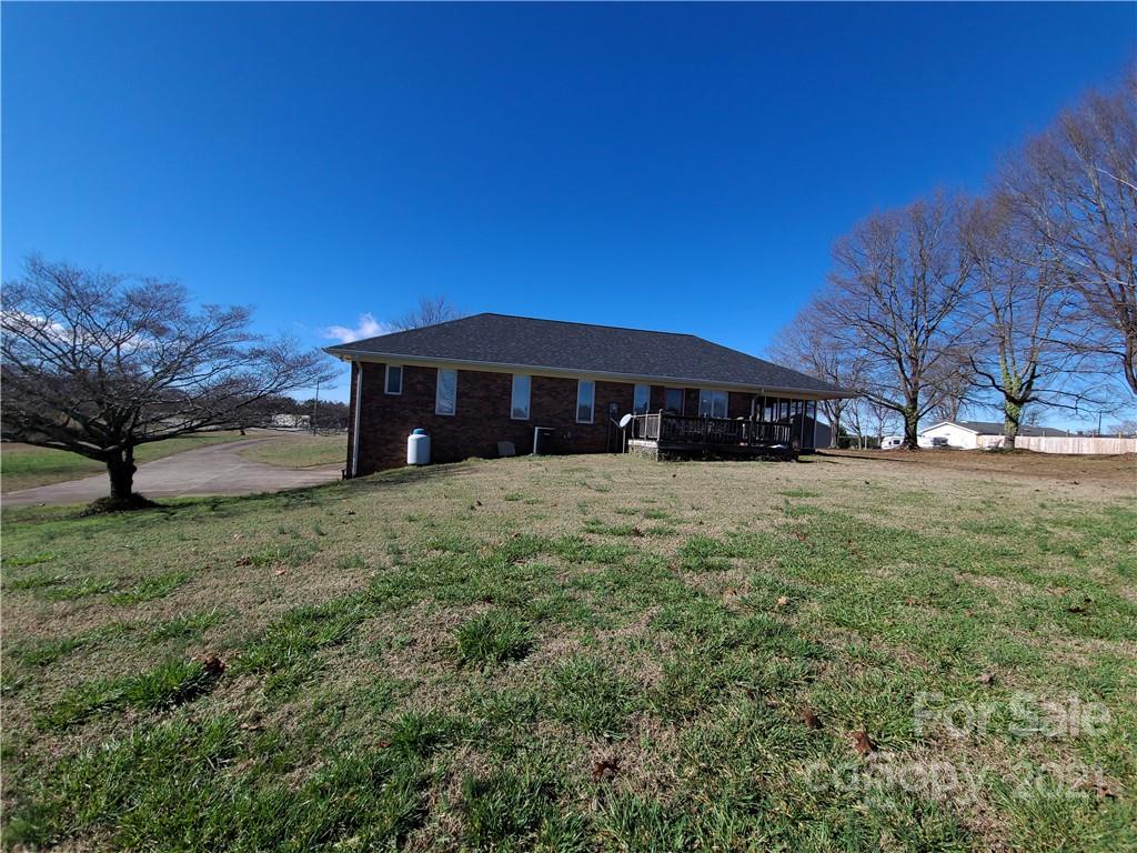 2075 Chase High Road Forest City, NC 28043 - Photo 5 of 48 Gallery Image 5