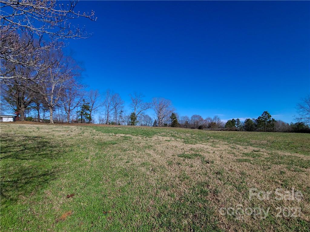 2075 Chase High Road Forest City, NC 28043 - Photo 6 of 48 Gallery Image 6