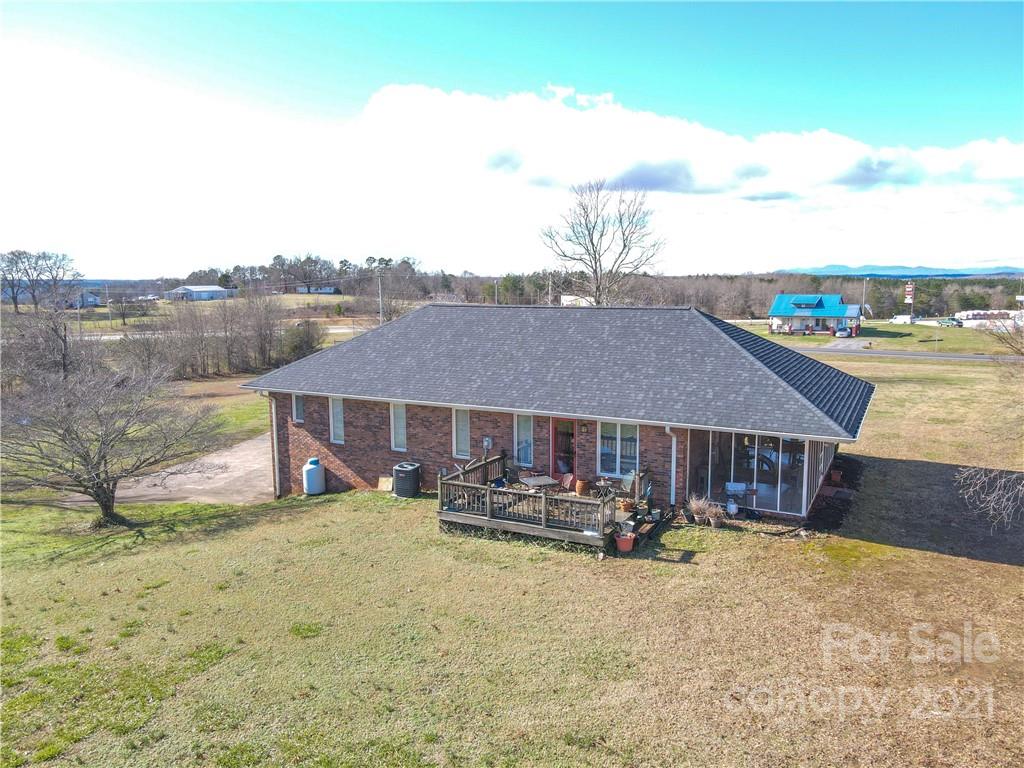 2075 Chase High Road Forest City, NC 28043 - Photo 10 of 48 Gallery Image 10