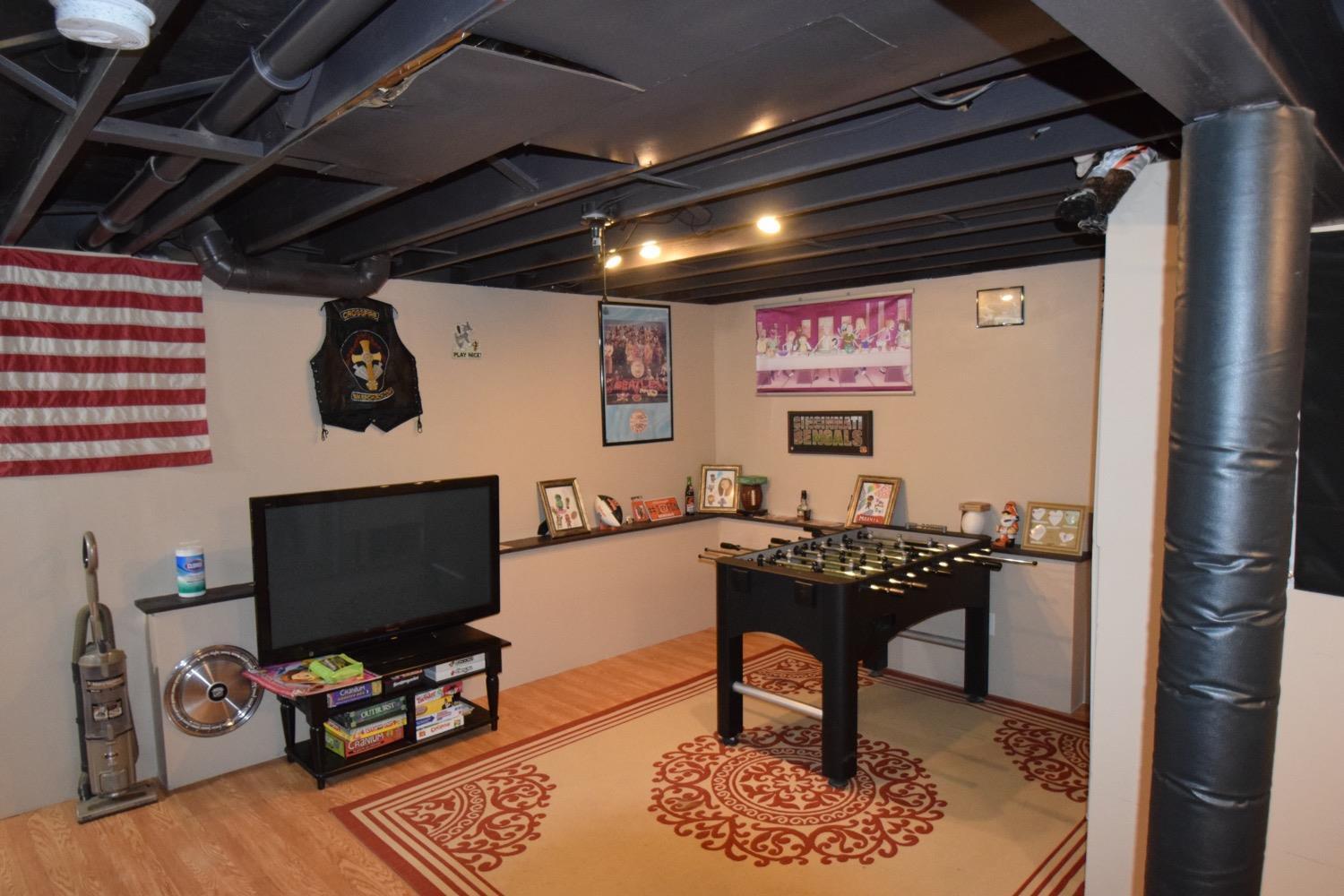 8215 Sheed Road Cincinnati, OH 45247 - Photo 19 of 20