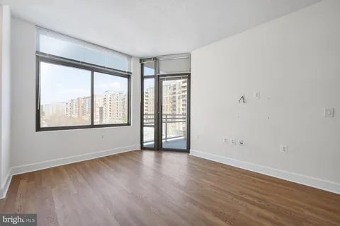 $405,000 | 3600 South Glebe Road, Unit 516W, Arlington, VA 22202