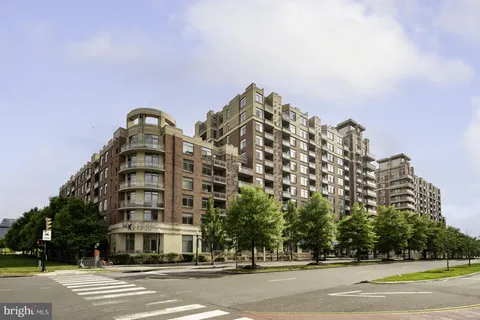 $405,000 | 3600 South Glebe Road, Unit 516W, Arlington, VA 22202