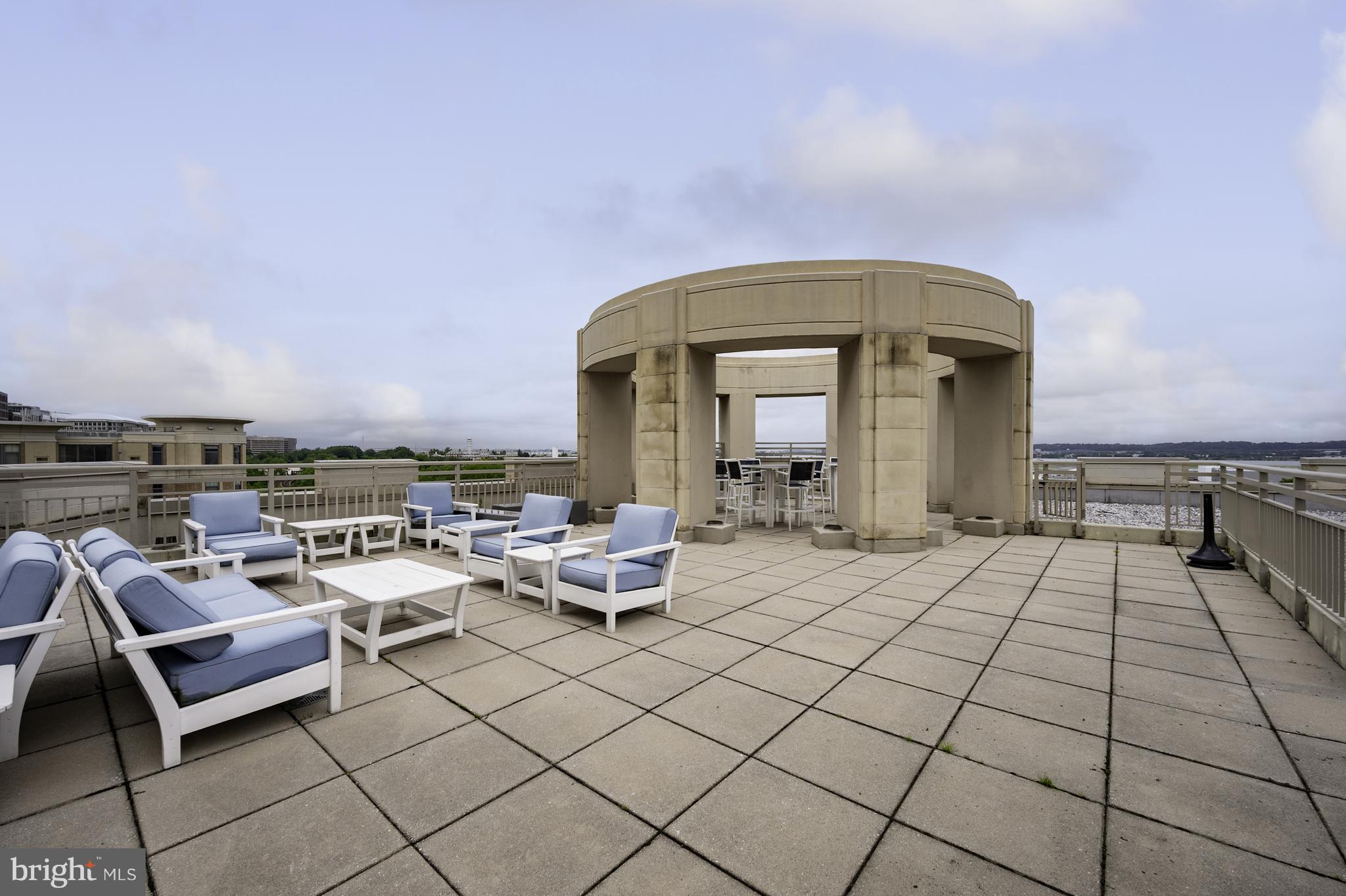 3600 South Glebe Road, Unit 516W Arlington, VA 22202 - Photo 42 of 68 Rooftop Patio