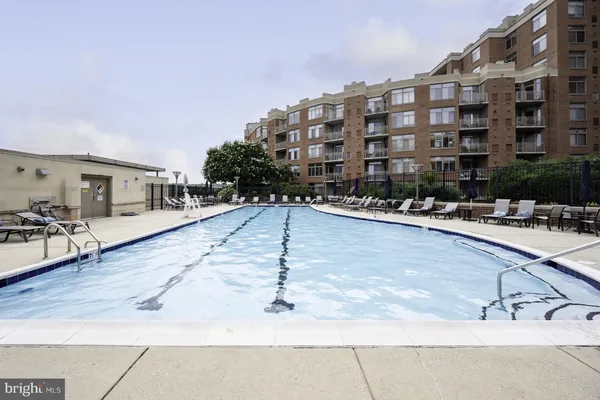 $399,000 | 3600 South Glebe Road, Unit 516W, Arlington, VA 22202
