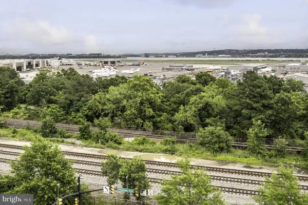 $399,000 | 3600 South Glebe Road, Unit 516W, Arlington, VA 22202