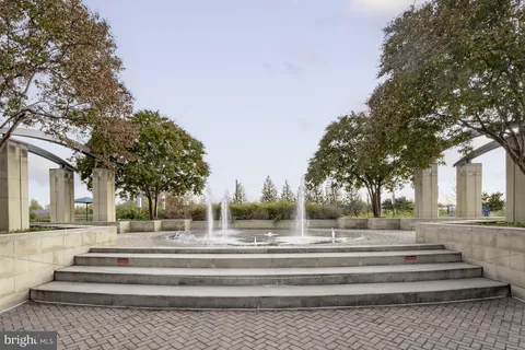 $405,000 | 3600 South Glebe Road, Unit 516W, Arlington, VA 22202