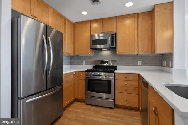 $399,000 | 3600 South Glebe Road, Unit 516W, Arlington, VA 22202