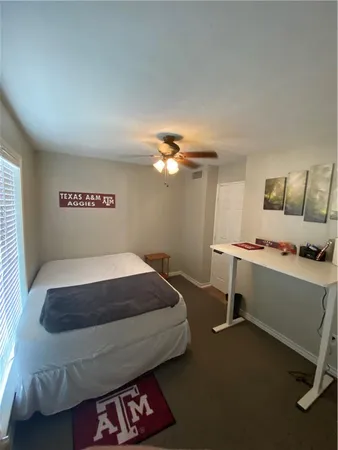 $735 | 300 Cooner Street, College Station, TX 77840