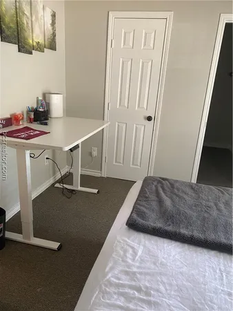 $735 | 300 Cooner Street, College Station, TX 77840