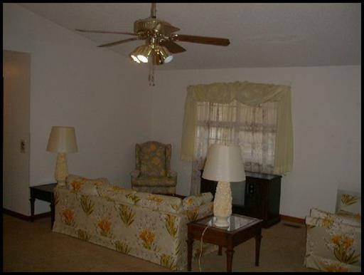 6118 Osage Road Crossville, TN 38572 - Photo 5 of 11 LivingRoom