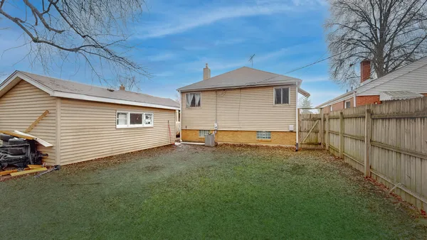 $185,000 | 86 Broadway, Chicago Heights, IL 60411