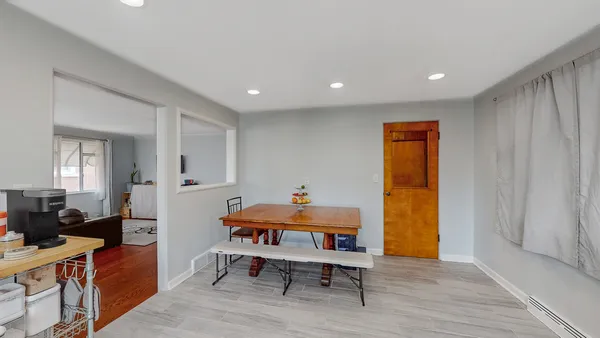 $185,000 | 86 Broadway, Chicago Heights, IL 60411