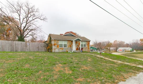 $215,000 | 116 Rives Road, Clinton, MO 64735