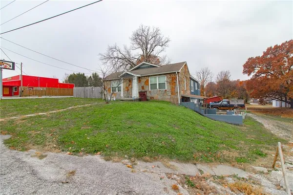 $215,000 | 116 Rives Road, Clinton, MO 64735