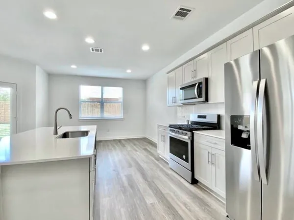 $2,295 | 1861 Bonham Lane, Round Rock, TX 78664